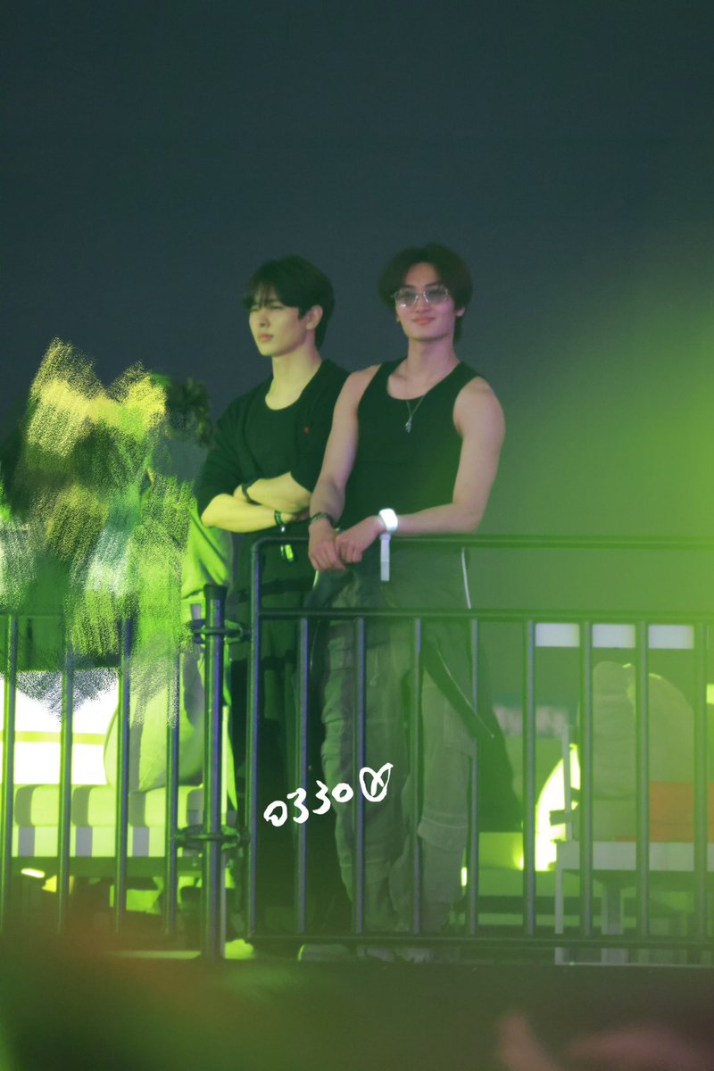 애들이 실리카겔 공연을 엄청 즐기고 있네요!
#류준민 #JUNMIN #ATBO #에이티비오 #CRAVITY #TAEYOUNG #태영