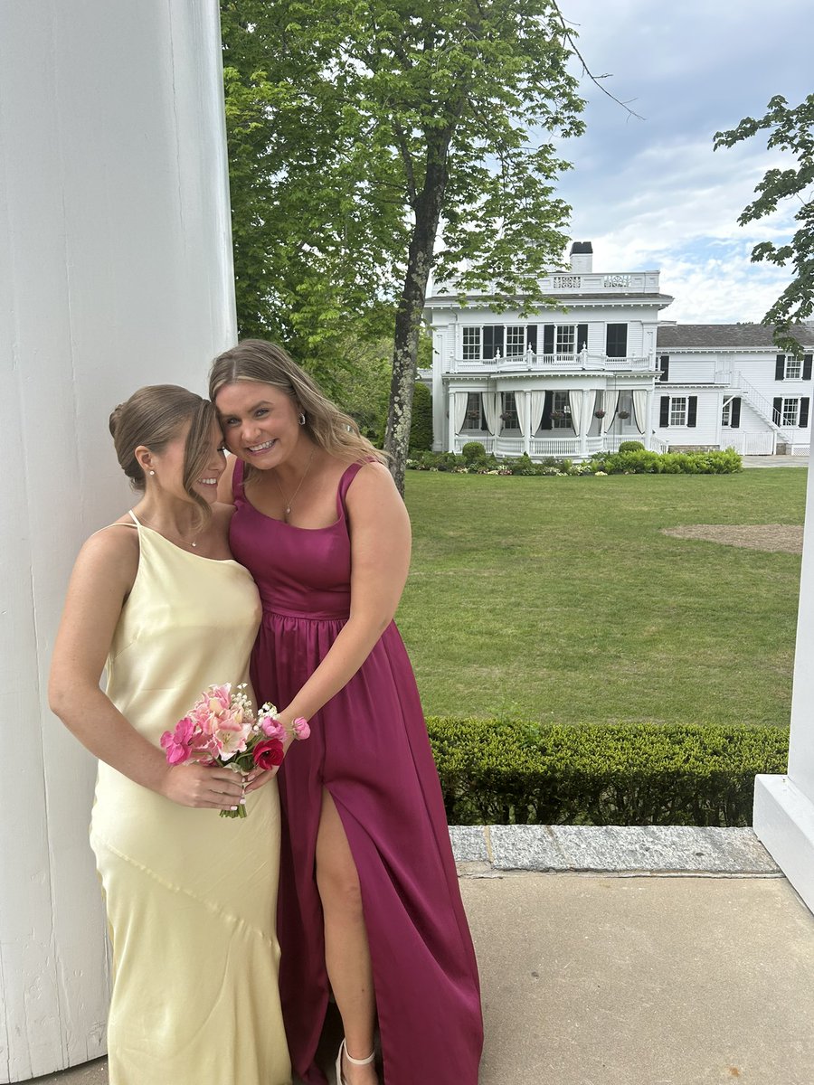 e_ann75's tweet photo. Weekend wedding on Martha’s Vineyard https://t.co/2F0w0Ul6VQ