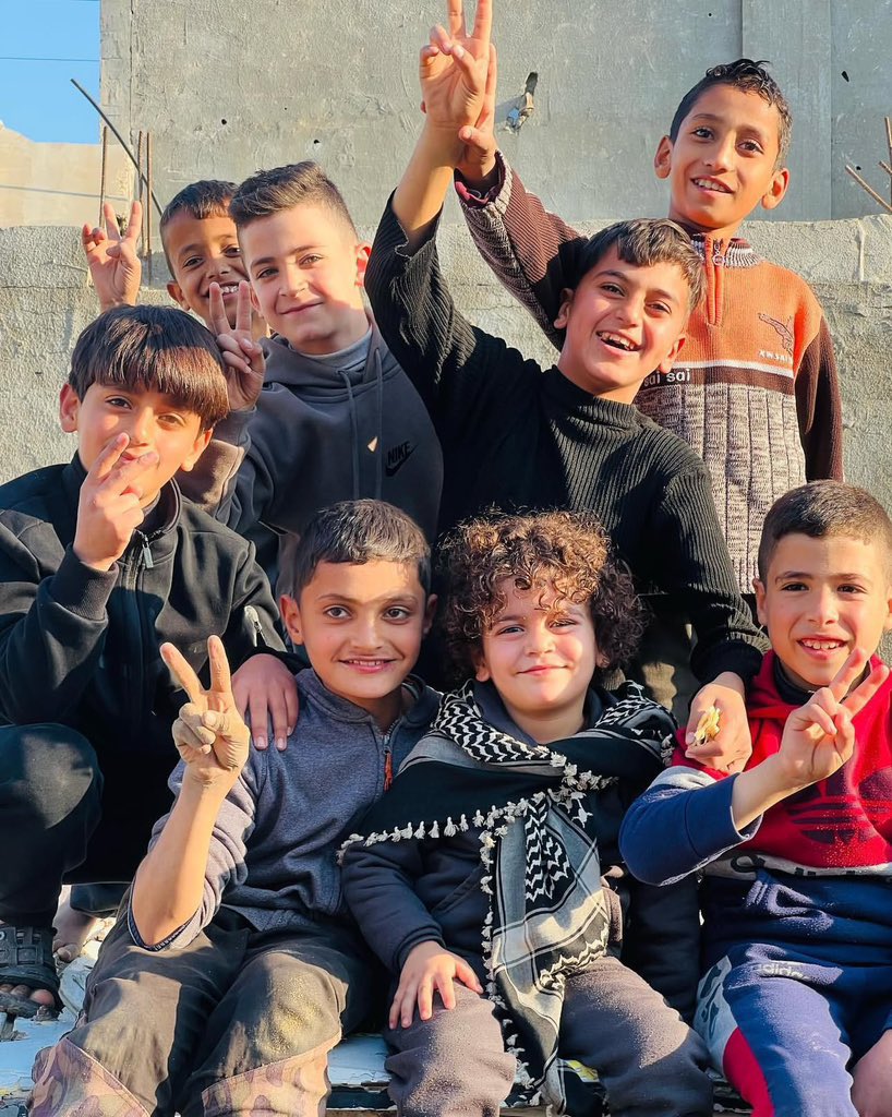 ghadaa231's tweet image. If you see these little angeles, reply with a dot . 💔🇵🇸