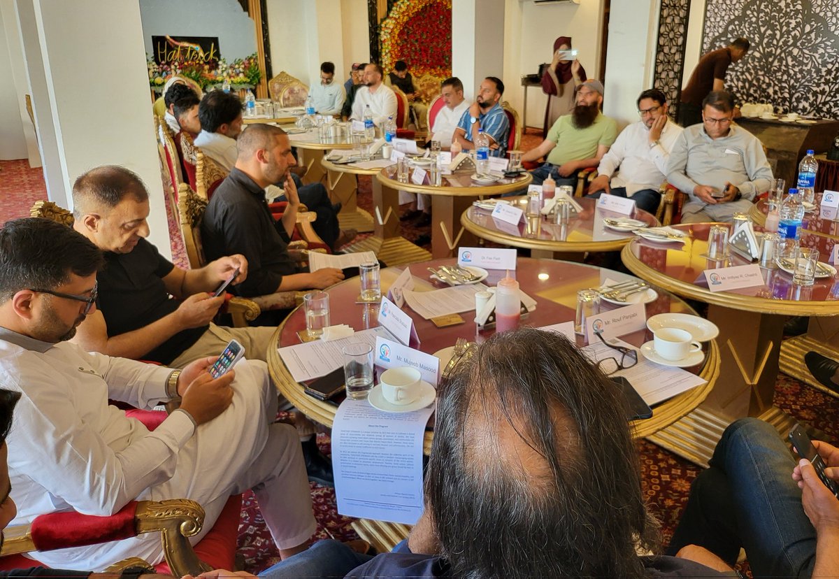 JKCS_7007's tweet photo. Under the banner of #TogetherStronger, JKCS convened a vital meeting to promote unity in addressing social, economic & cultural issues. We reaffirmed our belief: an issue for one is an issue for all. Only together can we build a just and inclusive society. #JKCS #UnityInAction https://t.co/dtszliOaEw