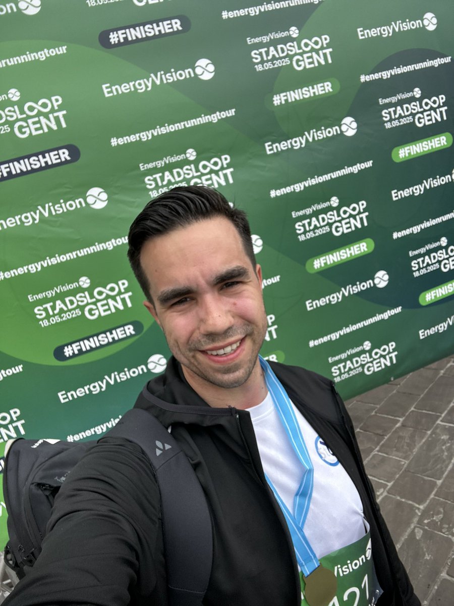 mcockhuyt's tweet photo. PR op de 10km tijdens de EnergyVision stadsloop Gent 2025π€En uiteraard de boodschap van @StopDarmkanker uitdragen ππ€ #stadsloop #gent #sundayrunday #stopdarmkanker https://t.co/6gQu4WaEjh
