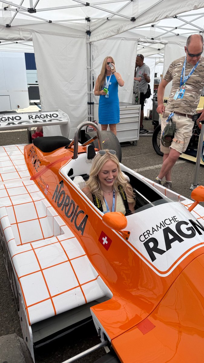 alishahayes_x's tweet image. Neowwwww 🧡 #imolagrandprix