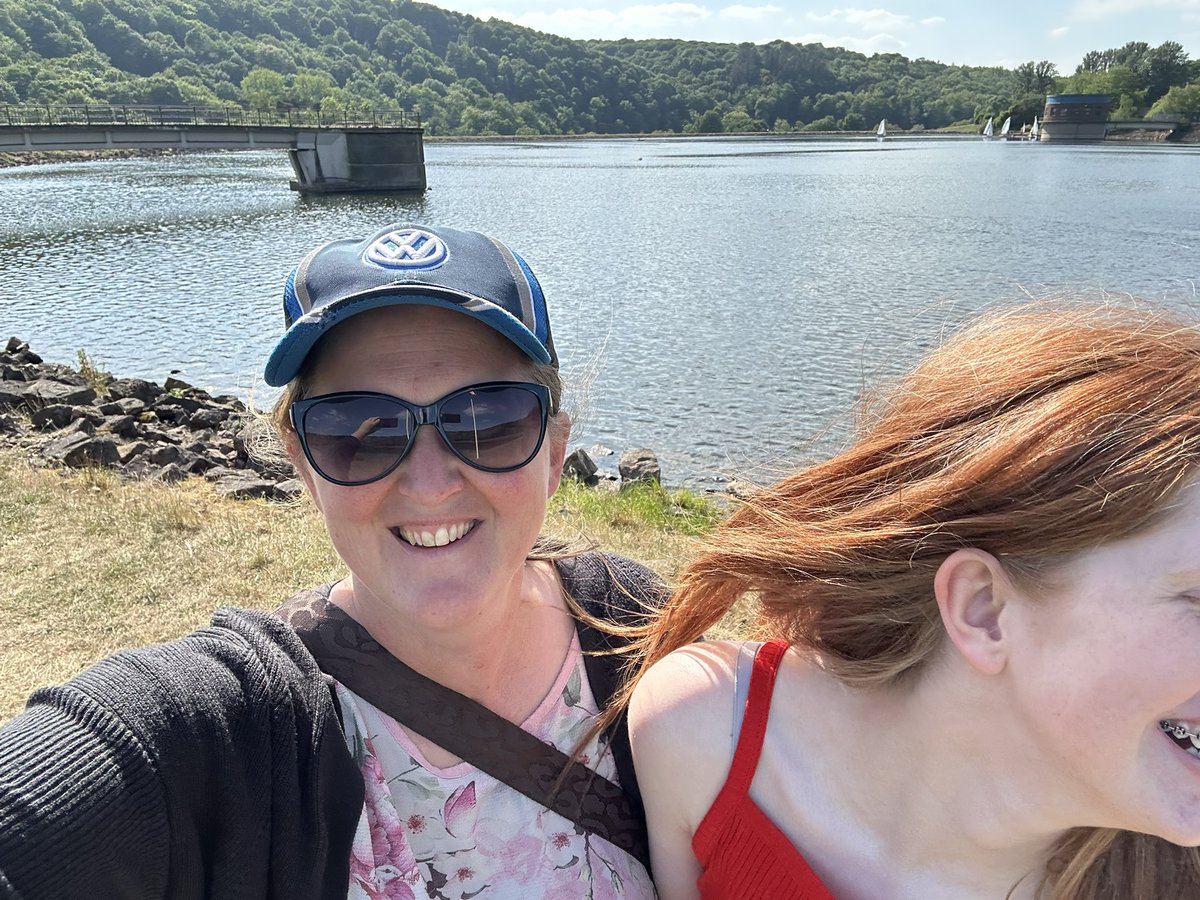 veedubhev's tweet image. After a rather stressy week with the car group I run, I decided to swap hats (not literal hats) and become a Train-iac for the afternoon. Had a great few hours out. Firstly in Bewdley, then secondly at Trimpley Reservoir with a camera shy eldest mini me 😊 #DieselPower