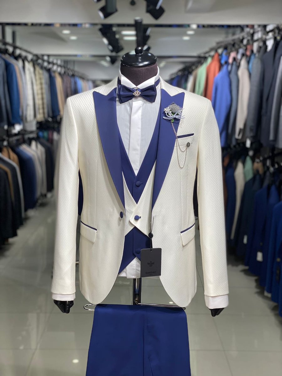 DesignsBossBig's tweet image. 👔 Wedding Wednesday
Grooms, your big day deserves a Big Boss suit. Free fitting &amp;amp; consultation!
📍Sonalux Building, Opp Family Bank, Moi Avenue
📞 0739 665299
#GroomWear #WeddingSuit #BigBossDesigns