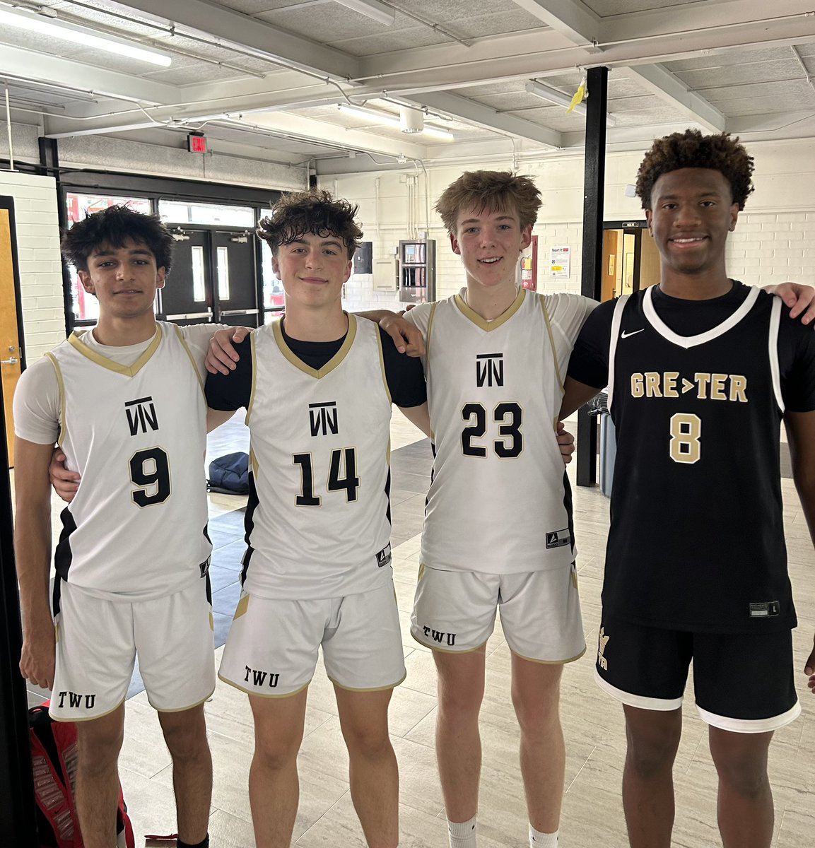 WFHS Basketball tweet media