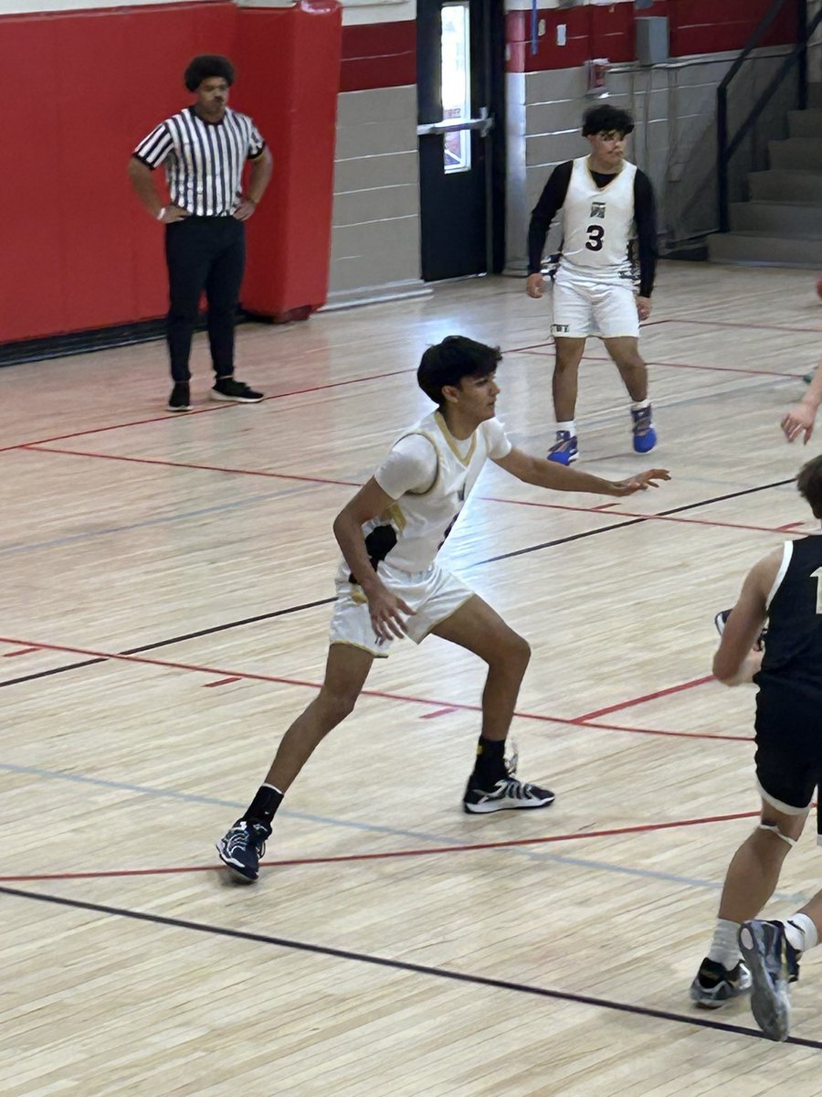 WFHS Basketball tweet media