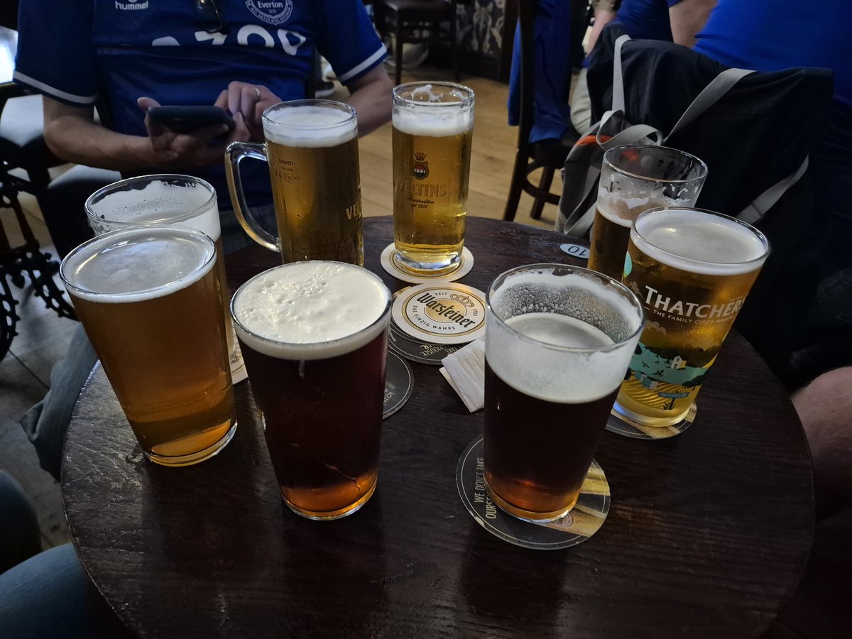 Up The Farewell Goodison Toffees 💙 <a href="/DenbighCastl/">The Denbigh Castle</a>