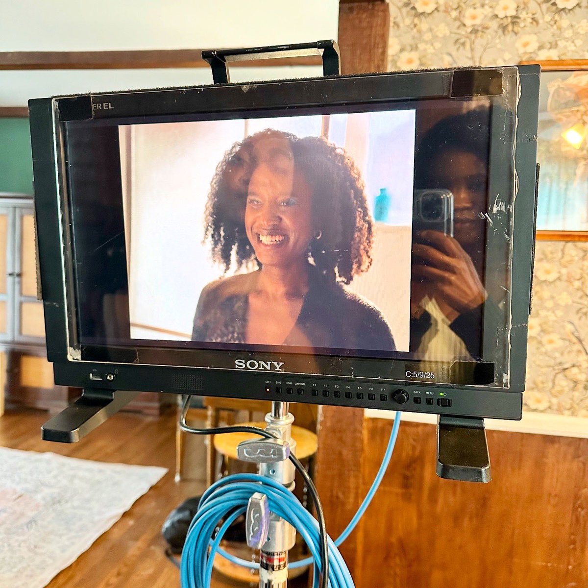 itstaibrown's tweet photo. 📣🎬 BOOKED: On set of short film “PERMISSION TO SPEAK” by Jemeiya Naeemah. Day one as FAYE! 

#BlackActress #LeadingLady #TaiBrown https://t.co/MZCfVfWdzn