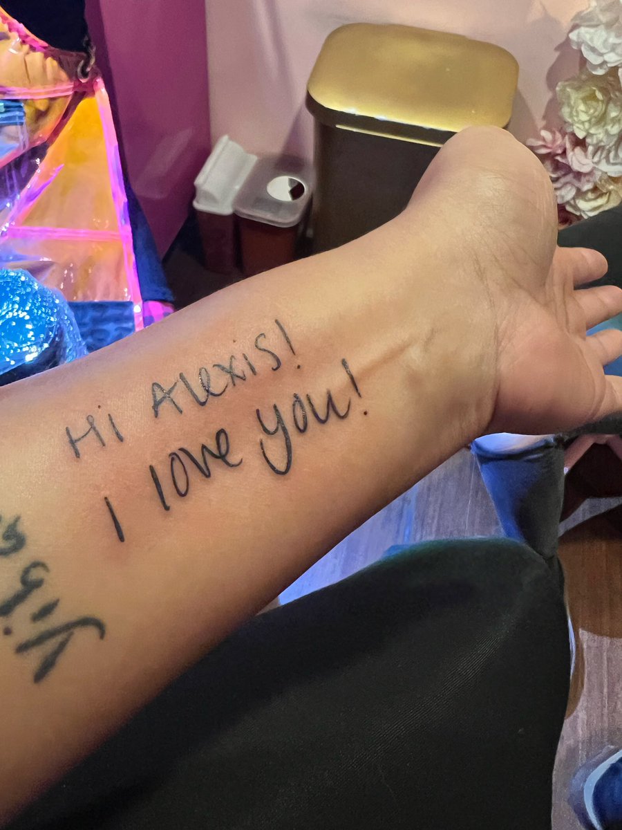 one time i texted my (now deceased) best friend of 8 years and asked her to show me her handwriting because i’d never seen it and i’m so lucky i did because i have it on my arm 🩷