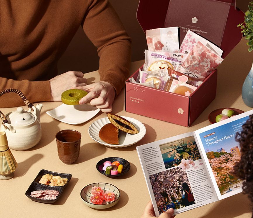 TheReviewWire's tweet image. Sakura Japanese Subscription Box

Each subscription box delivers authentic, seasonal #Japanese treats and teas curated from family-owned businesses and local artisans. (AD) tkqlhce.com/click-5460164-…  

#giftideas #subscriptionbox