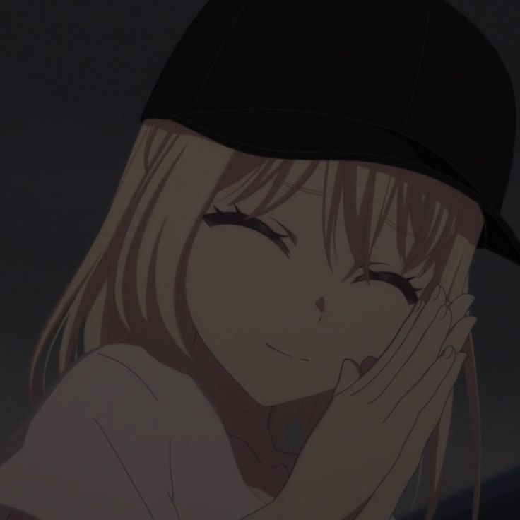 ¿Y si vamos a dar una vuelta por allí? Quién sabe, quizá nos viene bien despejarnos un poquito de Ave Mujica a las dos.

—Y más al verle la mirada perdida, allí ya sabía al instante que le pasaba algo, aún así lo disimuló lo mejor que pudo, dándole una palmadita en el hombro.—