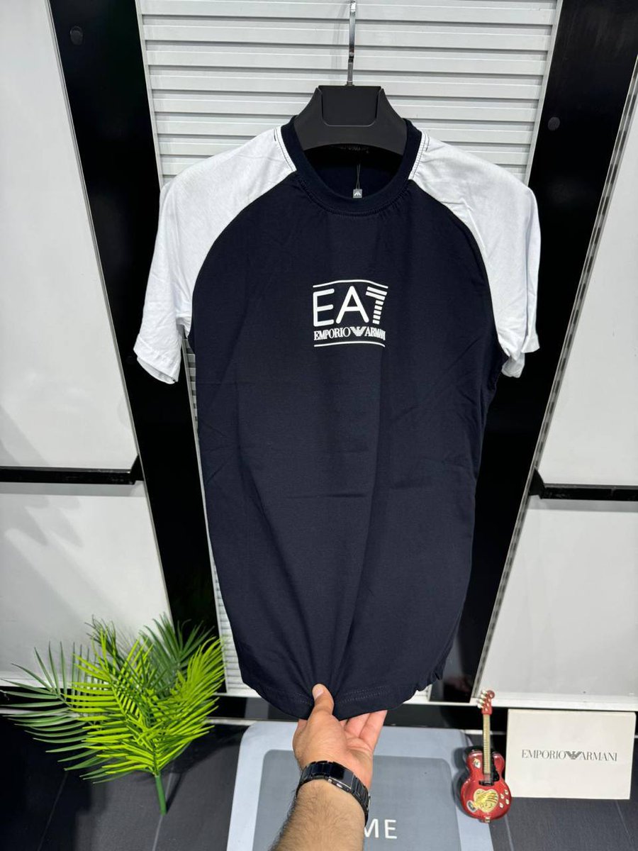 DesignsBossBig's tweet image. Custom fits. Classic designs. Made for legends.

📍 Big Boss Designs – Sonalux Building, Opp. Family Bank, Moi Avenue
📞 0739 665299

#TailoredElegance #MensFashionKenya #BigBossDesigns