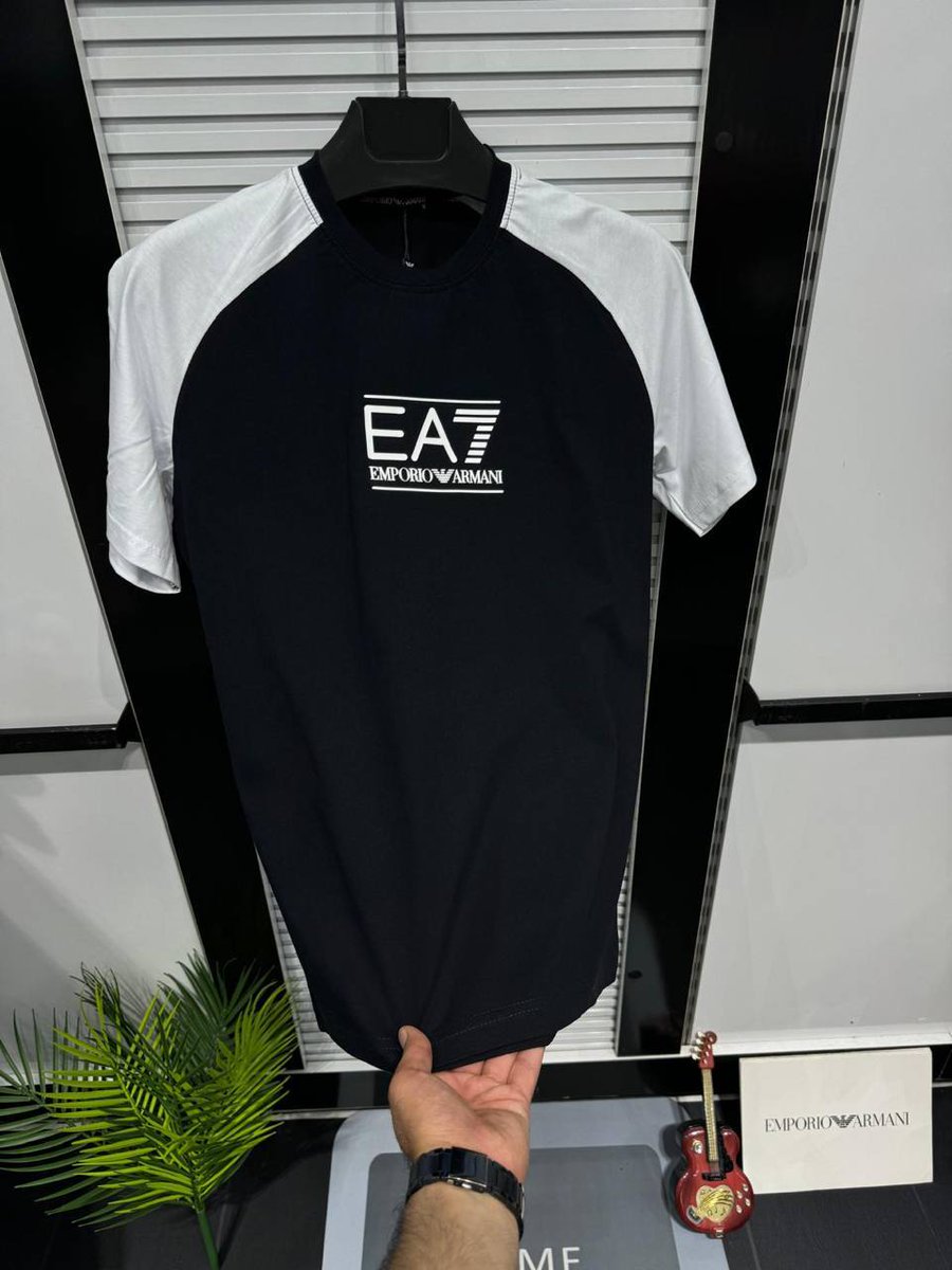 DesignsBossBig's tweet image. Custom fits. Classic designs. Made for legends.

📍 Big Boss Designs – Sonalux Building, Opp. Family Bank, Moi Avenue
📞 0739 665299

#TailoredElegance #MensFashionKenya #BigBossDesigns