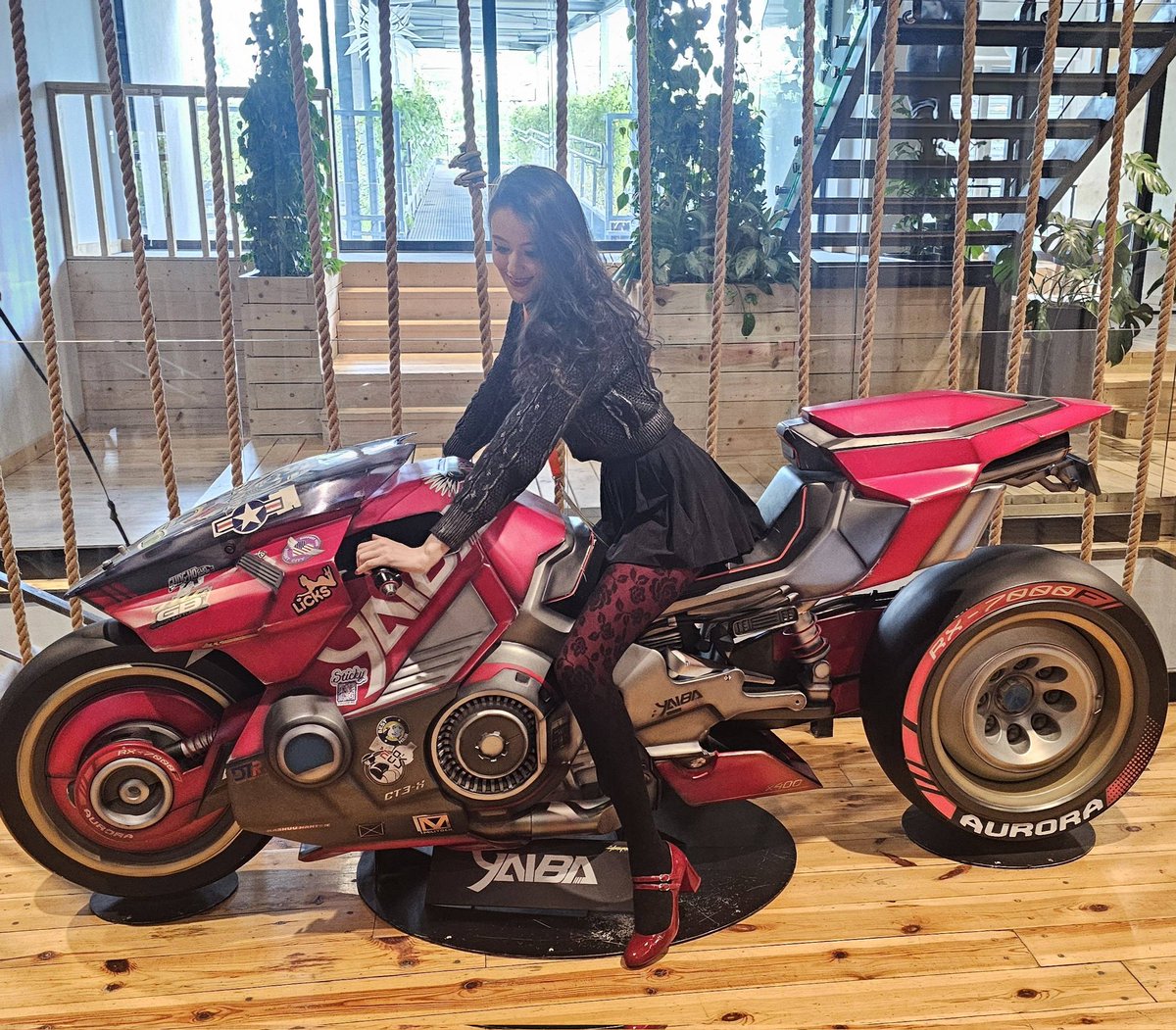 luality's tweet image. Look what I found at @CDPROJEKTRED!
