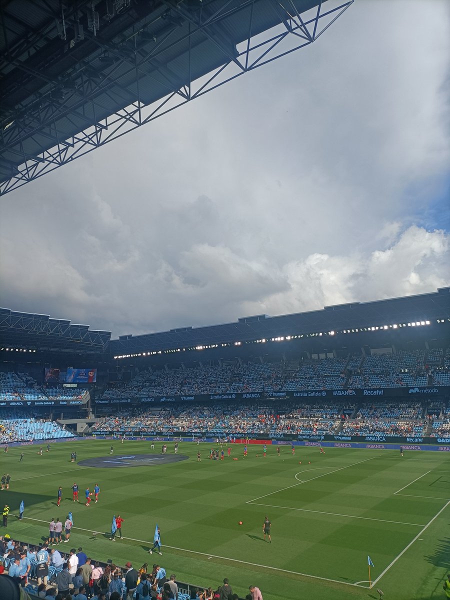 En la grada siempre están.