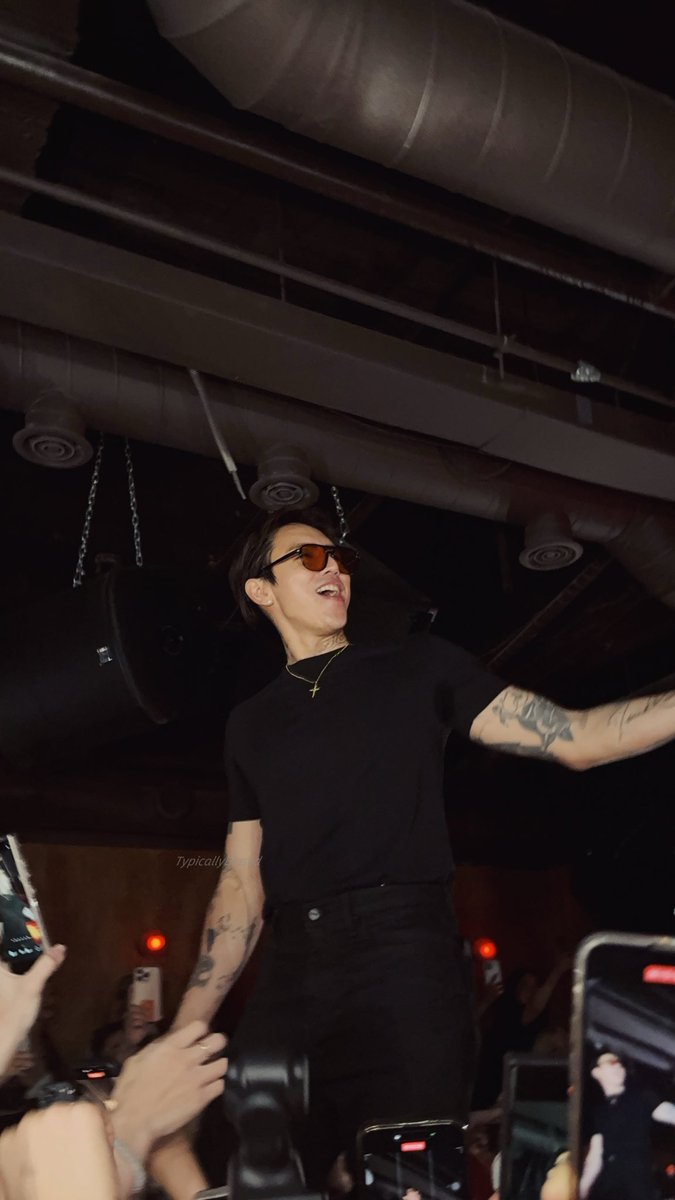 TypicallyBiased's tweet photo. 250515 BOLERO Itaewon, Seoul

@DPRIAN_ ✨ (1) 

#DPRARTIC #DPRCREAM #DPRIAN #NoDrugsReleaseParty https://t.co/EHuiDBAMpv