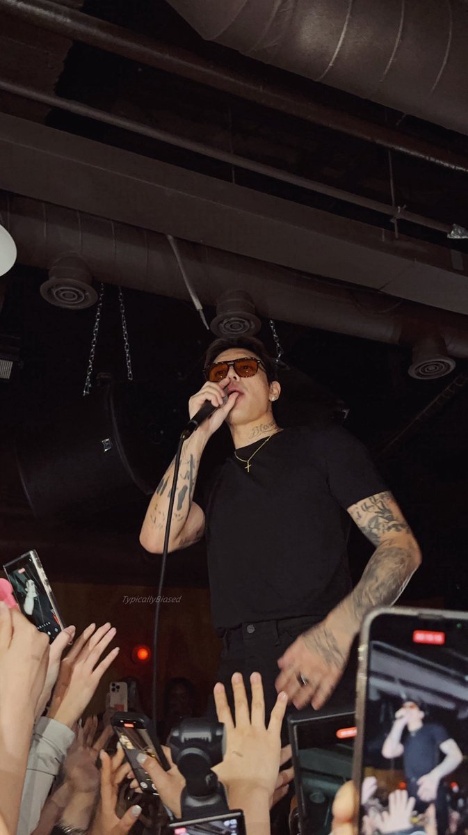 TypicallyBiased's tweet photo. 250515 BOLERO Itaewon, Seoul

@DPRIAN_ ✨ (1) 

#DPRARTIC #DPRCREAM #DPRIAN #NoDrugsReleaseParty https://t.co/EHuiDBAMpv