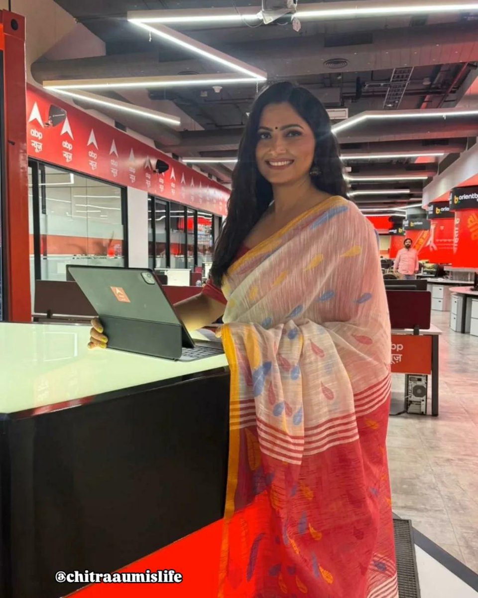 Chitraaumislife's tweet photo. (2/2) Uff! Hayeee ❤😊💕✨ #StylishDiva
@chitraaum @ABPNews
#Saree #Chitra #ChitraTripathi #QueenOfHearts #ABP #ABPNews #ChitraTripathiOnABP https://t.co/FHekTT3xFU