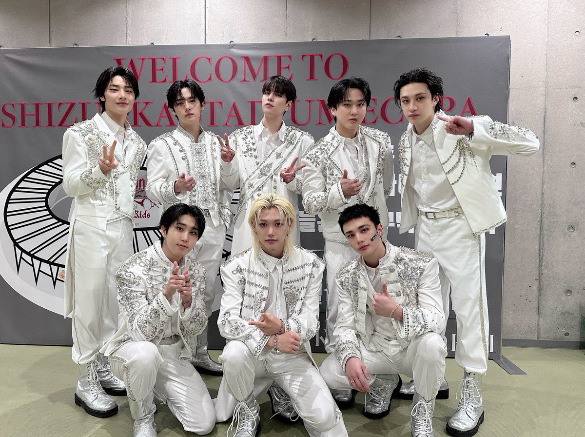 2025.5.17
参戦させていただきました！
本当に楽しかったし、メンバーの一人一人がSTAY一人一人のことを見ていたのも伝わってきたし、今この時を大切にしているという気持ちが伝わってきて、Stray Kidsになってくれてありがとうと、STAYする場所を作ってくれてありがとうという気持ちでいっぱいです！