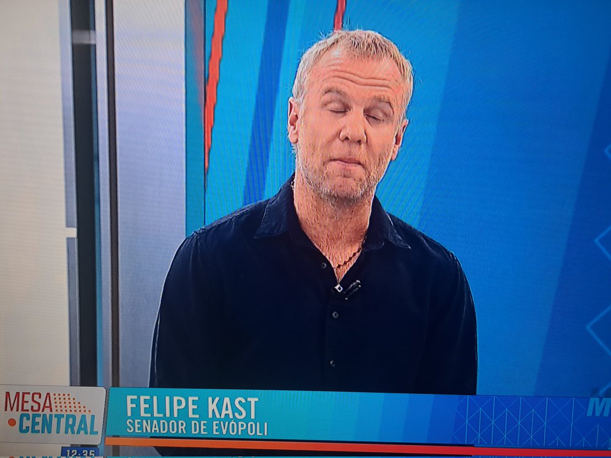 VolviAlaRuta7's tweet photo. Se viene la Maratón de mentiras TChile 2025 #MesaCentral  más de alguien las va a contar.
Este señor es mitómano  Felipe Kast  #forestin. #proAfp
#transexual  LGBTIQ+ https://t.co/JKFhkns38u