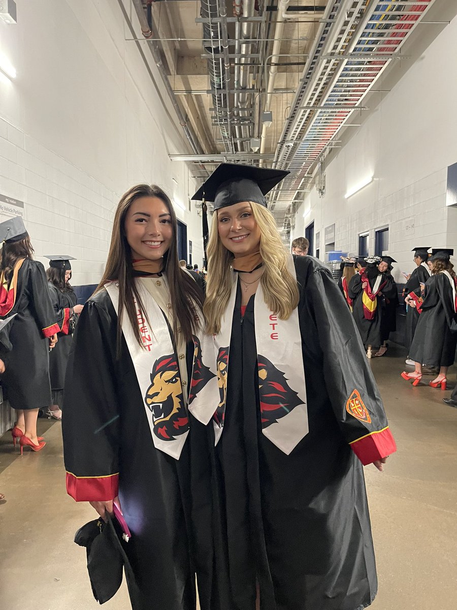 UST Volleyball tweet media