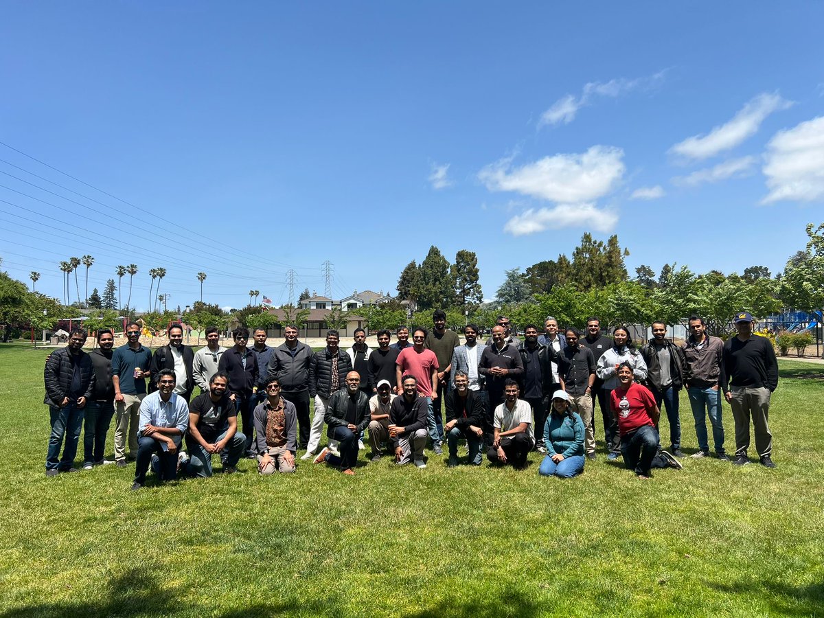 prateeks's tweet photo. What an amazing day with founders, investors, builders this weekend. We invited the IIT community to show up and a fantastic group showed from all the IITs as well as a few from the IIT of the US - MIT :) 

Lots of AI conversations, of course, but also plenty of conversations around manufacturing, robotics, healthcare and more. Amazed to see 20 year olds and 40 year olds equally excited to build the future!

Grateful to the @aheadvc  family and my co-hosts @RTinkslinger @shiprakanoria @soumitra_sharma for making this happen!