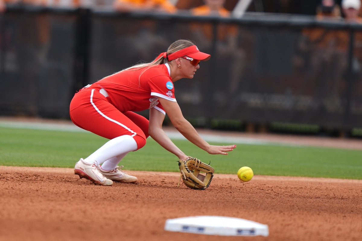 OhioStateSB's tweet photo. We're through three in Knoxville. No score between the Buckeyes and Lady Vols.

Watch: ESPN2 | #GoBucks https://t.co/eDLvqh71F3
