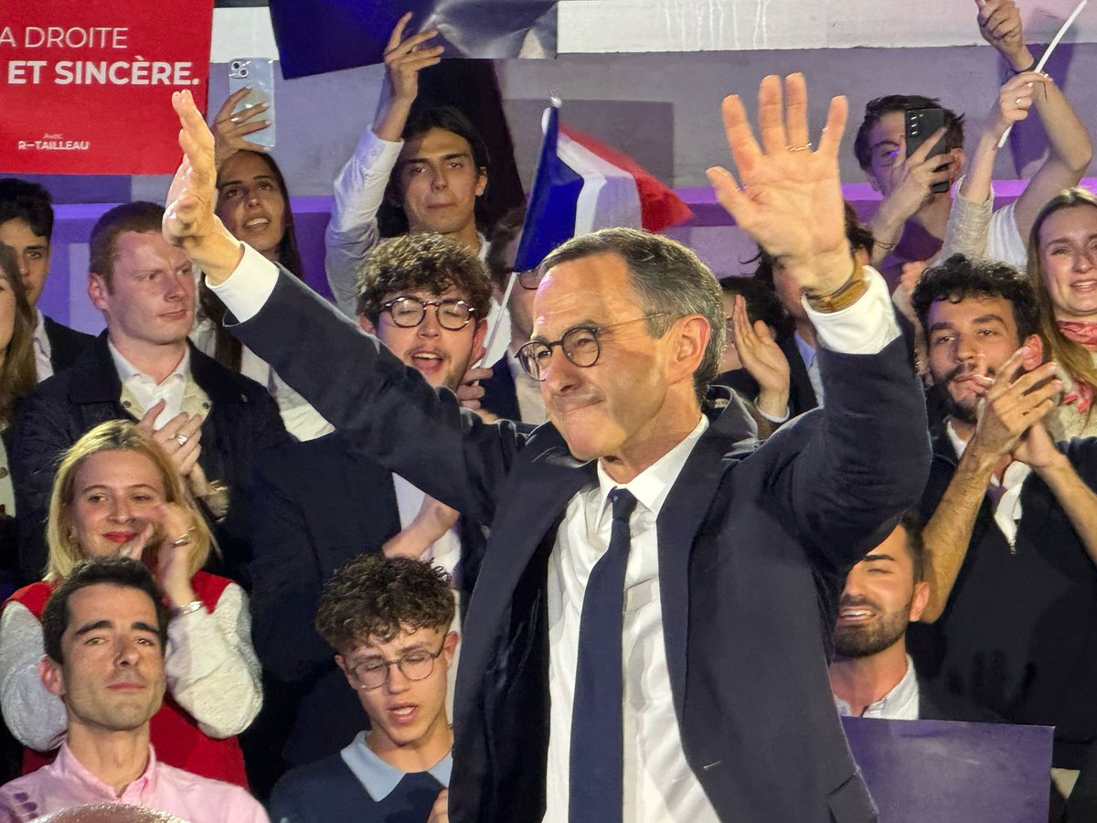 Une très belle victoire de <a href="/BrunoRetailleau/">Bruno Retailleau</a> pour la présidence <a href="/lesRepublicains/">les Républicains</a> 

Plus de 74% pour notre candidat.

C'est clairement un plébiscite.

#ElectionLR
