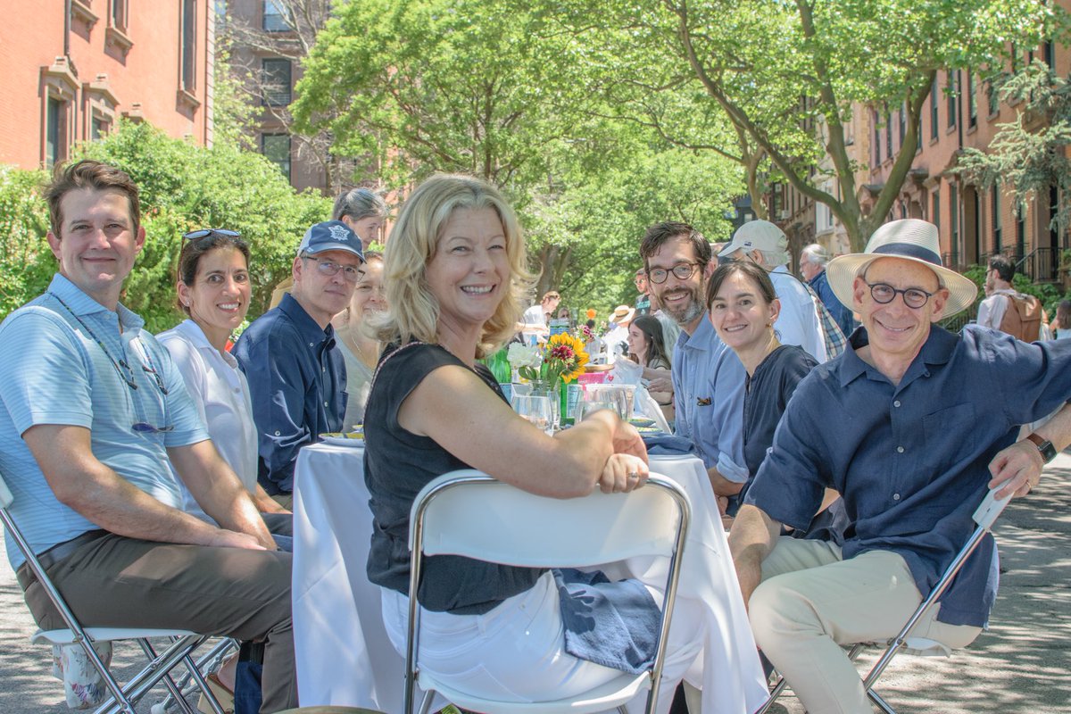 Laura Trevelyan (@lauratrevelyan) on Twitter photo Thanks to all the volunteers and staff of <a href="/thebhanow/">Brooklyn Heights Association</a> who made this weekend’s <a href="/LongestTable/">Longest Table</a> event in Brooklyn Heights such a success. Community building in action! Thanks to all the volunteers and staff of <a href="/thebhanow/">Brooklyn Heights Association</a> who made this weekend’s <a href="/LongestTable/">Longest Table</a> event in Brooklyn Heights such a success. Community building in action!