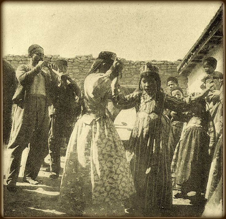 EyGuzelQirim's tweet photo. 18 May 1944 Qırım Tatar Soyqırımı 

#18May1944
#QirimTatarSoyqirimi
#Unutmadiq https://t.co/NGPkfFpFS1