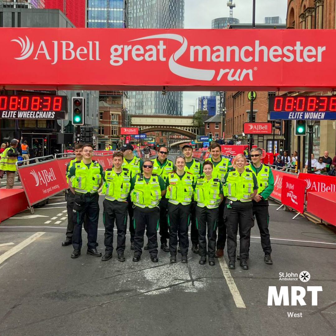 We have had volunteers up and down the country today supporting runners at various half marathons including joining <a href="/SJANorthMRT/">SJA North MRT</a> at @great_run Manchester!