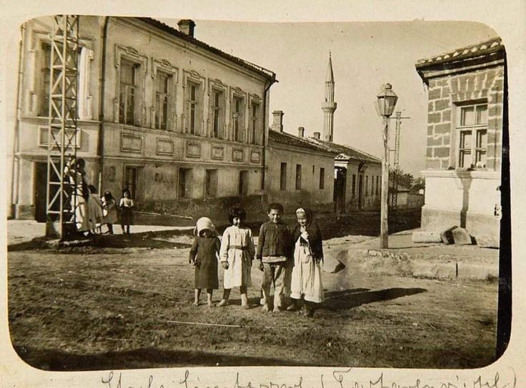 EyGuzelQirim's tweet photo. 18 May 1944 Qırım Tatar Soyqırımı 

#18May1944
#QirimTatarSoyqirimi
#Unutmadiq https://t.co/7i45EMVstu