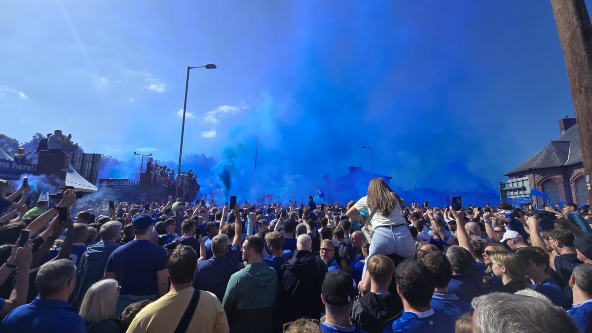 Some pictures from today. It's been a emotional roller-coaster and it's still not fully sunk in yet, but when we move into the New Stadium everything will be different...