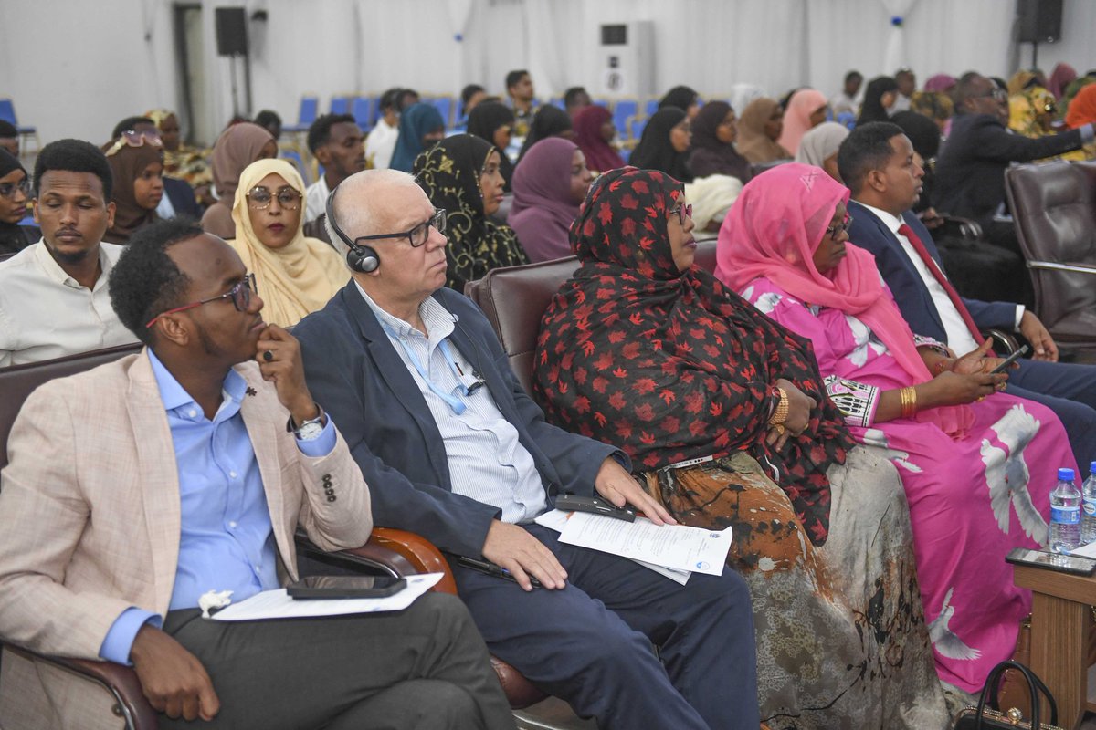 MFBESomalia's tweet photo. Minister @AhmedHasanAden, Opened in partnership with the Ministry @MOP_Somali and with support from @MFamily_HRD, @UNTMIS_, @UNODC_MCP and @DKinSomalia, hosted a commemorative event for International #WomenInMaritimeDay to support the achievements of Somali women in Maritime. https://t.co/MDPd0EBqZa