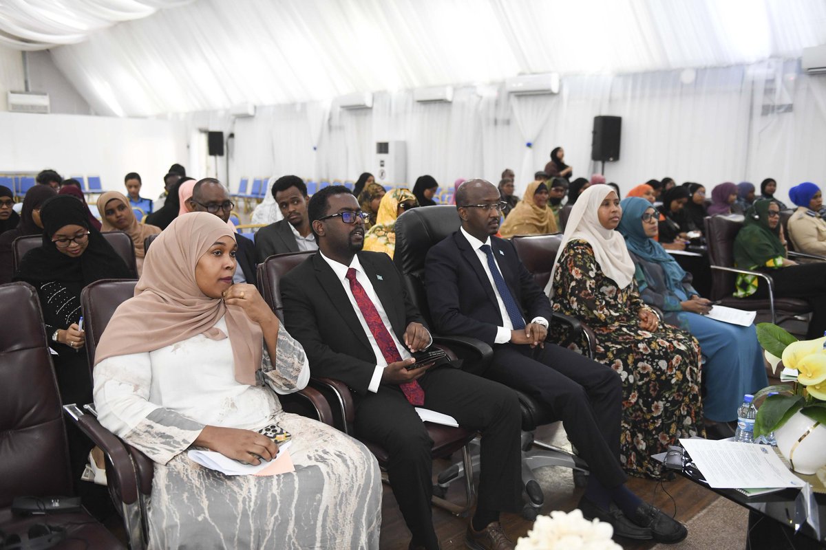 MFBESomalia's tweet photo. Minister @AhmedHasanAden, Opened in partnership with the Ministry @MOP_Somali and with support from @MFamily_HRD, @UNTMIS_, @UNODC_MCP and @DKinSomalia, hosted a commemorative event for International #WomenInMaritimeDay to support the achievements of Somali women in Maritime. https://t.co/MDPd0EBqZa