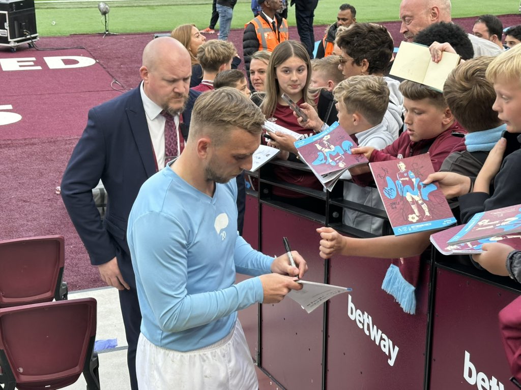 Ryan ⚒️¹ tweet media