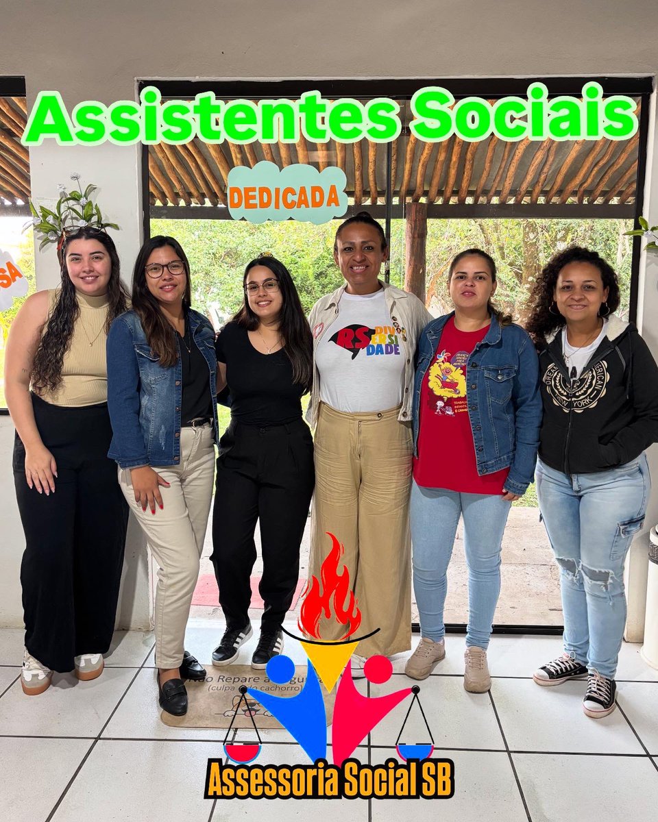 linsroballo's tweet photo. 💚 15 de Maio – Dia da Assistente Social
Hoje celebramos a força do Serviço Social!
Somos resistência, cuidado e compromisso com os direitos! ✊🏾💪🏽
Gratidão a todas as profissionais que constroem a política de Assistência Social com ética e coragem! 🌱

#ServiçoSocialÉCompromisso https://t.co/gtgEvo1WHm
