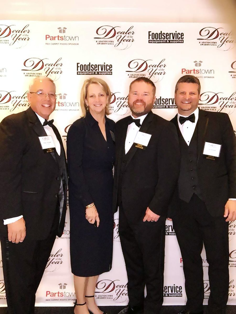 T&amp;S was proud to be a Gold Sponsor at the Foodservice Equipment &amp; Supplies magazine 2025 Dealer of the Year &amp; All-Industry Awards Gala at the Four Seasons Chicago. Congrats to Bargreen Ellingson and all the honorees for their incredible achievements! 🏆