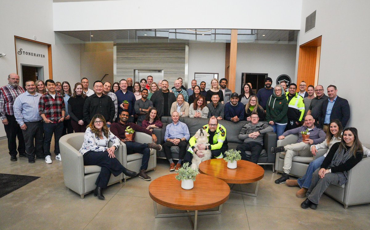 YorkParamedics's tweet photo. First responders overcome incredible challenges, physically, mentally & emotionally, while continuing to serve our community. Their resilience is truly inspiring. Our Peer Support Team is an added resource for staff when they need it most. #25YearAnniversary #PSWeek https://t.co/ra3GtuMeVu