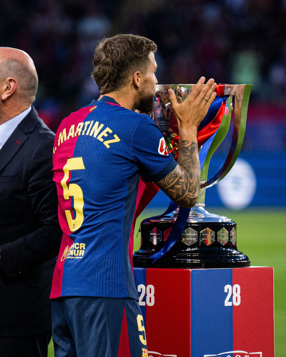 Después de muchos años de trabajo, esfuerzo, hoy todo cobra sentido. 💪🏼 El camino no ha sido fácil, pero cada sacrificio valió la pena. Esto es por mi familia, mis compañeros y por vosotros, culers. ¡CAMPEONES DE LIGA! 🏆💙❤️