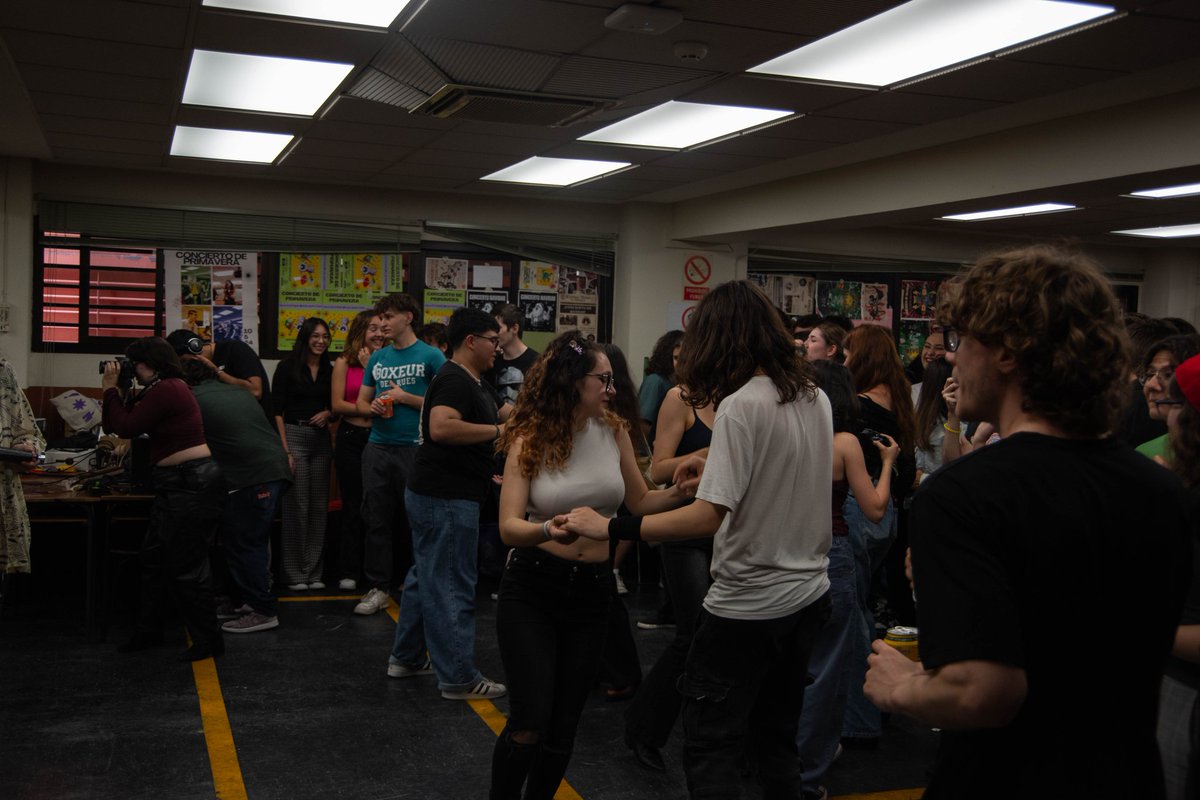 Club de Música Aeroespacial tweet media