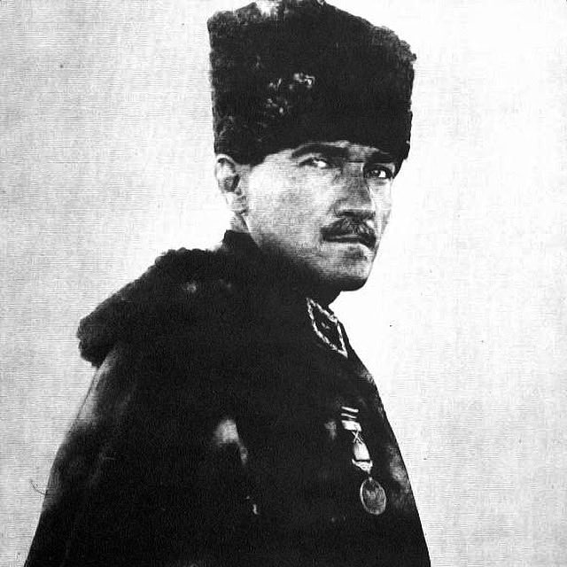 Daima Atatürk’ün izinde…