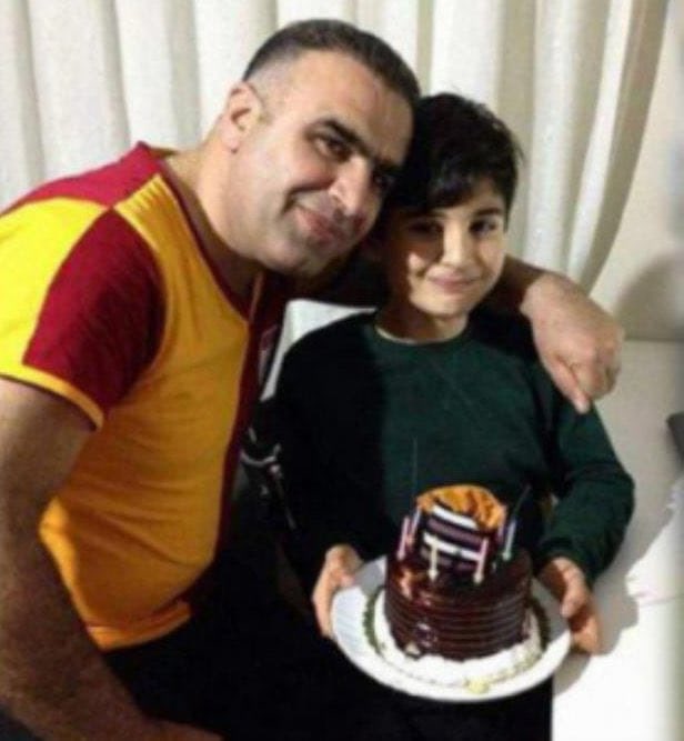 Bu şampiyonluk ve beşinci yıldız sizlere armağan olsun.
Şehit Fırat Yılmaz Çakıroğlu
Şehit Duabey Onur Öztürkmen
Şehit Fethi Sekin
#SampiyonGalatasaray