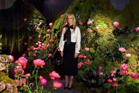 RaulRuisanchez's tweet photo. The actress and businesswoman shares her travel mindset, favorite rituals, and why staying calm—even with delays, toddlers, and jet lag—is her secret to wellness on the road. https://t.co/MQnbIhR3JU https://t.co/GL2xuCFxVb