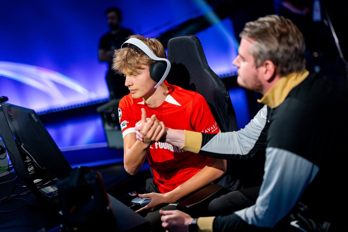 Chris de Boer (@chrisdeboer_) on Twitter photo Top 9-16 eChampionsLeague ๐ด๓ ง๓ ข๓ ฅ๓ ฎ๓ ง๓ ฟโค๏ธ
+5000โฌ๐ฐ
I leave Manchester with my head up, played well and just fell short for the T8 in Munchen๐ฉ๐ช
Great to learn from this experience and full focus on the big one, World Cup๐
๐ง <a href="/YelteYo/">Jelte Golbach</a> Top 9-16 eChampionsLeague ๐ด๓ ง๓ ข๓ ฅ๓ ฎ๓ ง๓ ฟโค๏ธ
+5000โฌ๐ฐ
I leave Manchester with my head up, played well and just fell short for the T8 in Munchen๐ฉ๐ช
Great to learn from this experience and full focus on the big one, World Cup๐
๐ง <a href="/YelteYo/">Jelte Golbach</a>