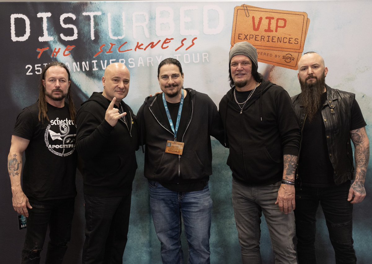 PeterOrullian's tweet image. Got to meet these guys again! Cool dudes! #disturbed