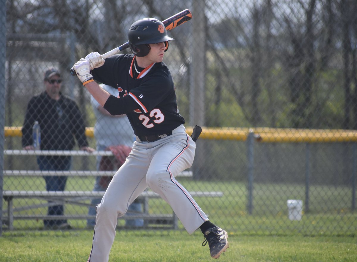 CONGRATULATIONS to our 3 ALL SHAC players! Seniors Jacen Applegate &amp; Zander Roades, and Sophomore Jonah Michael!   ⁦<a href="/WhiteoakSports/">Whiteoak Athletics</a>⁩ ⁦<a href="/SHACSports/">SHAC Sports</a>⁩ ⁦<a href="/HCPSportsEditor/">Stephen Forsha</a>⁩