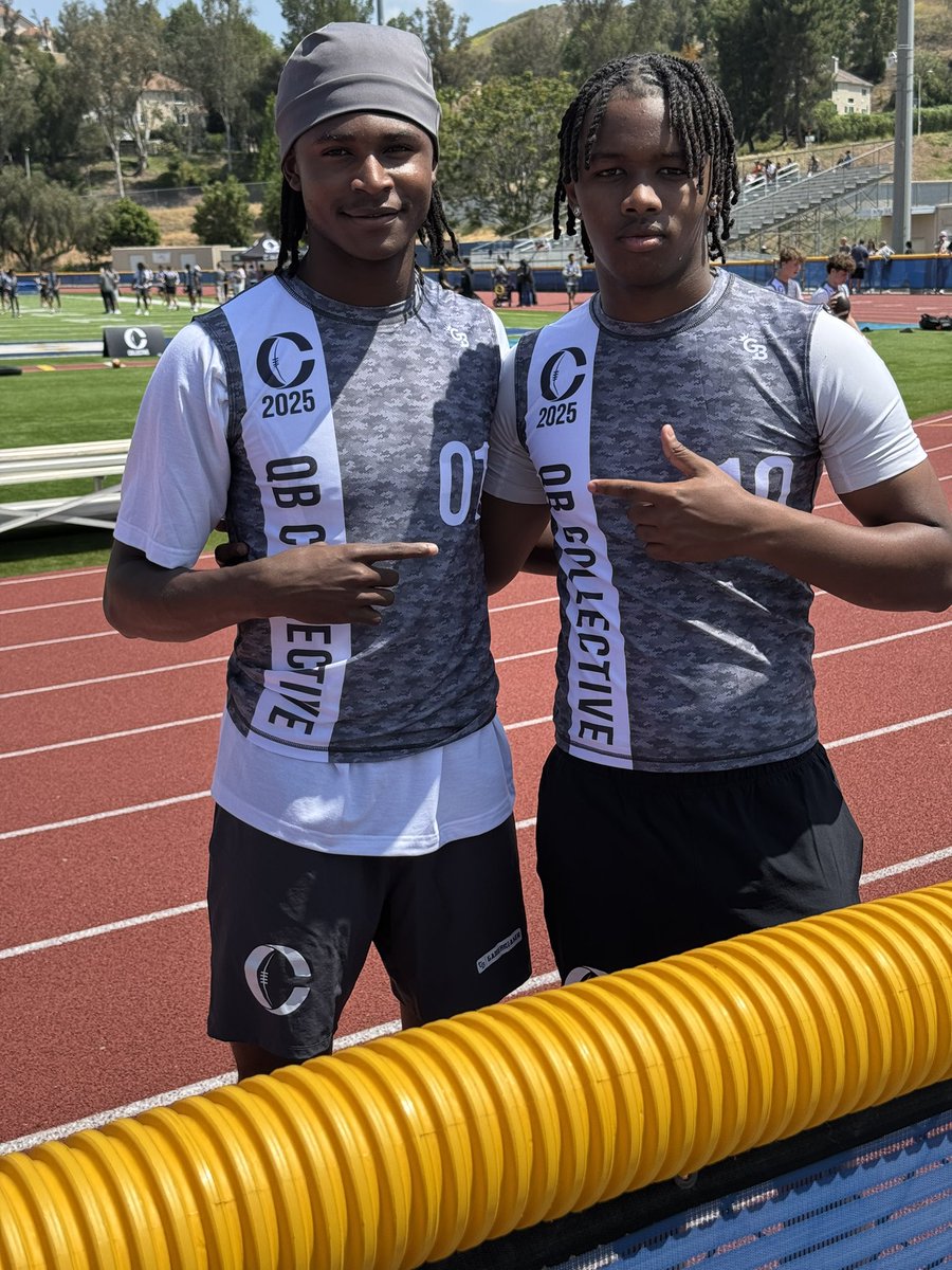 Aaden “SHAZZAM” Shamburger (@aadenshamburger) on Twitter photo Fun time learning from some of the best <a href="/QBCollective/">COLLECTIVE FOOTBALL</a>. I wanna thank my parents for allowing me to be a part of this amazing experience!!!🙌🏽
#maketheotherpersonbetter Fun time learning from some of the best <a href="/QBCollective/">COLLECTIVE FOOTBALL</a>. I wanna thank my parents for allowing me to be a part of this amazing experience!!!🙌🏽
#maketheotherpersonbetter