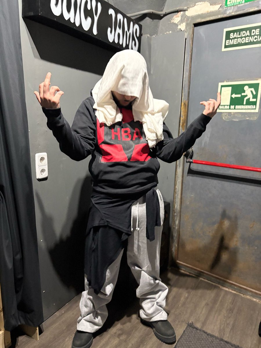 marc0s🕷️ tweet media