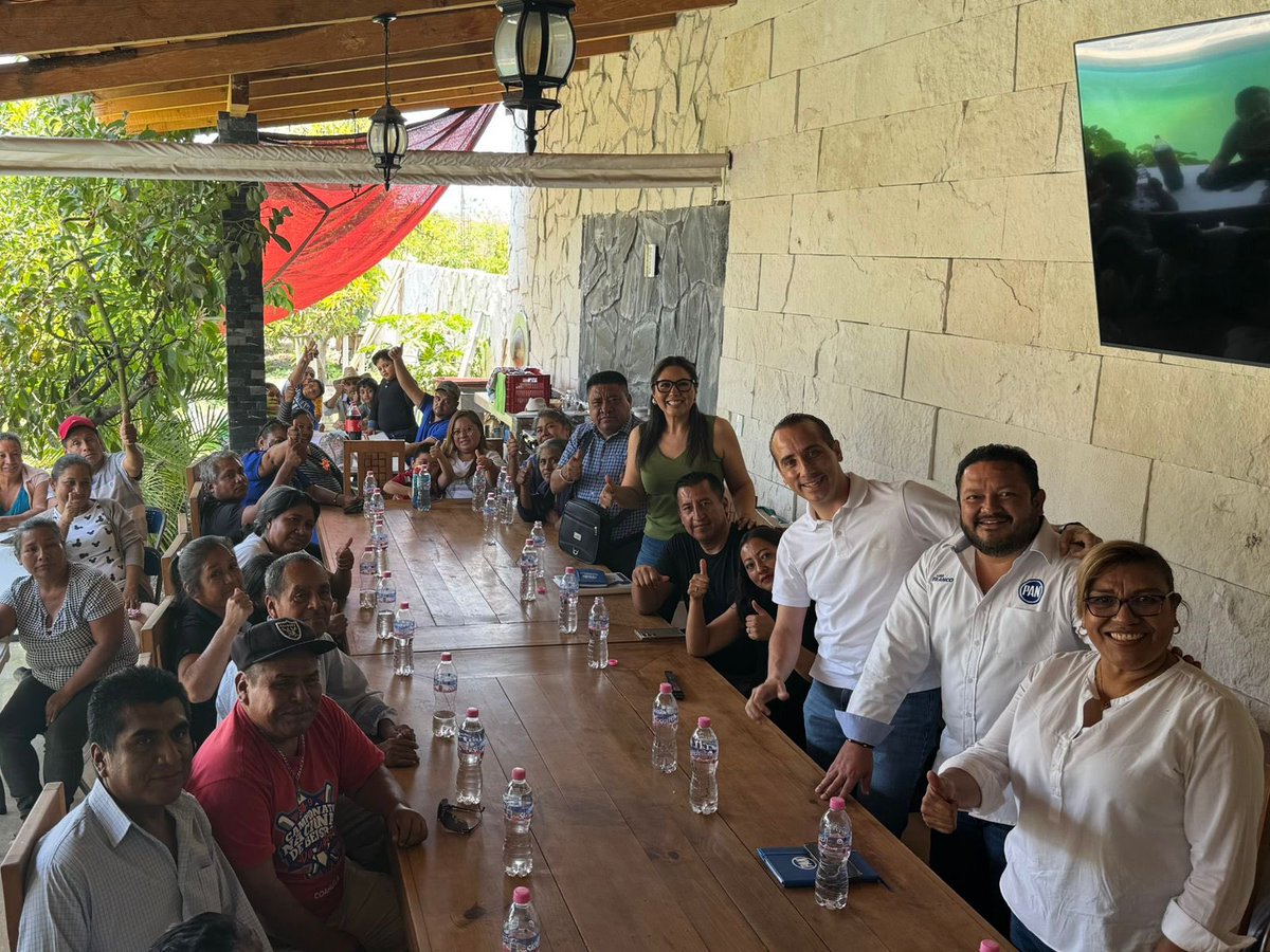 Genoveva Huerta (@genovevahuerta) on Twitter photo Domingo de chamba en #Zacapala 💙
Gracias a las estructuras panistas por su compromiso y fuerza en territorio. Siempre da gusto coincidir con quienes trabajan por un <a href="/PANPuebla2427/">PAN Puebla</a> unido y fuerte. 💪
Gracias al alcalde Gustavo López Cabrera, por ser un gran anfitrión. Domingo de chamba en #Zacapala 💙
Gracias a las estructuras panistas por su compromiso y fuerza en territorio. Siempre da gusto coincidir con quienes trabajan por un <a href="/PANPuebla2427/">PAN Puebla</a> unido y fuerte. 💪
Gracias al alcalde Gustavo López Cabrera, por ser un gran anfitrión.